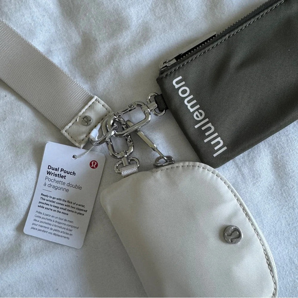 🆕 Lululemon Dual Pouch Wristlet - Gray Sage/White Opal - Picture 2 of 5